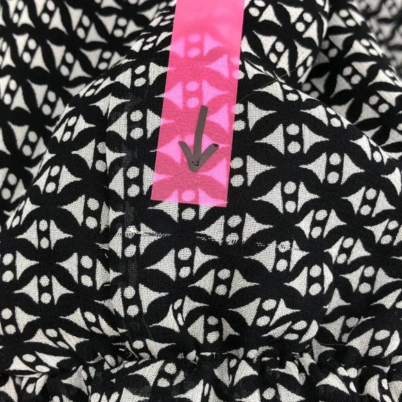 Joie Black  & White V-neck Zaida Ruffled Silk Top Elasticated Waist size S - Picture 10 of 16